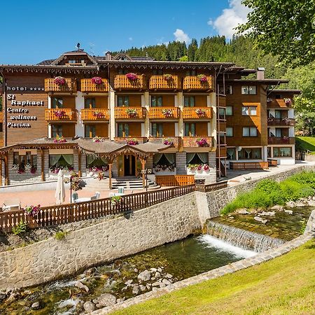 Hotel St. Raphael Madonna Kültér fotó